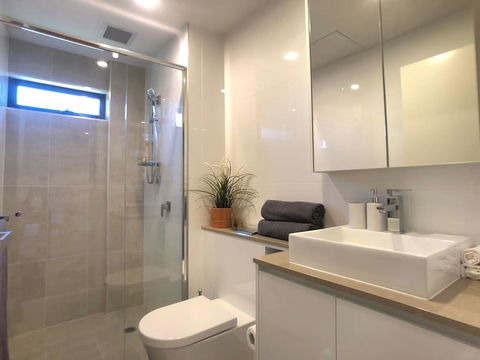Two Brand New Bedrooms In The Sunlight Area - Tweed Heads Accommodation 1