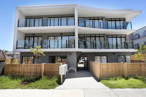 Two Brand New Bedrooms In The Sunlight Area - Tweed Heads Accommodation 3