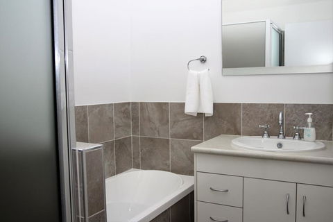 Two On Sunset - Tweed Heads Accommodation 0