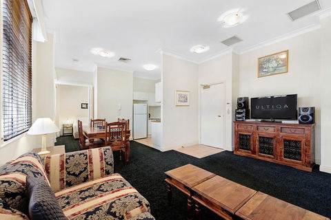 ULTIQA Rothbury Hotel - Tweed Heads Accommodation 3