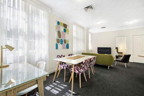 ULTIQA Rothbury Hotel - Tweed Heads Accommodation 2