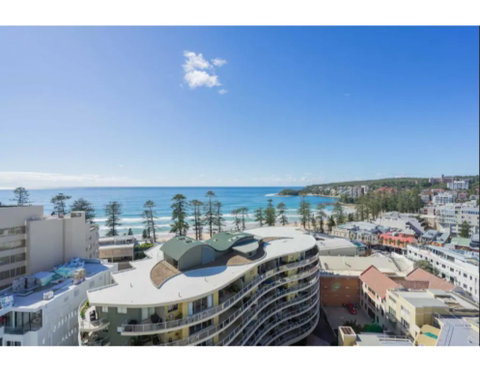 Ultrachic Executive Beach Apartment - Tweed Heads Accommodation 2
