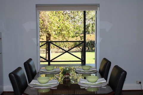 Upper Reach Spa Cottage - Tweed Heads Accommodation 2