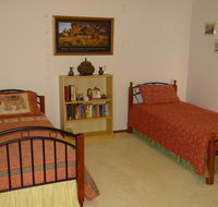 Vella Room - Tweed Heads Accommodation