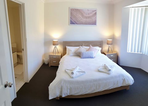 Varuna Stay - Tweed Heads Accommodation 2