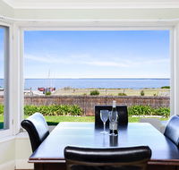 Victor Harbor Beachfront Bliss  WiFi - Tweed Heads Accommodation