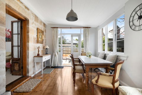 Victoria Cottage - Tweed Heads Accommodation 2