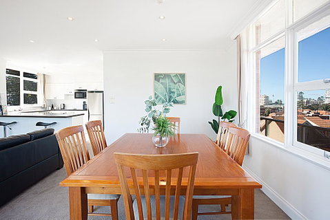 View Of Manly Pines And Waves From Large Apartment - Tweed Heads Accommodation 2