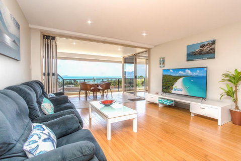 VIEWS ON ELSHEBY - Tweed Heads Accommodation 0