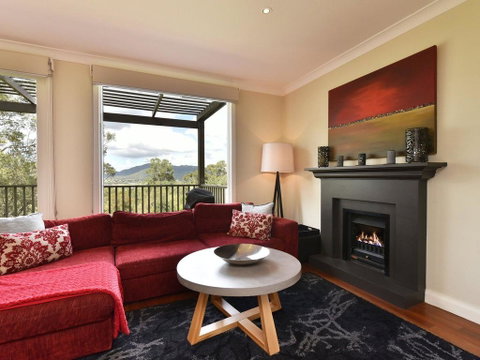 Villa Executive 2br Moscato Resort Condo Located Within Cypress Lakes Resort (nothing Is More Central) - Tweed Heads Accommodation 2