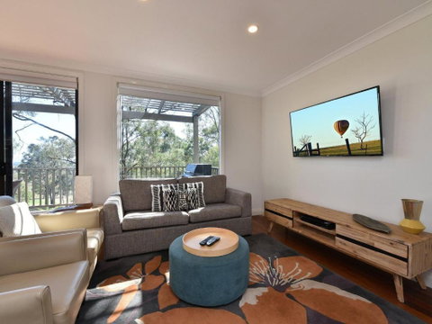 Villa Executive 2br Quattro Resort Condo Located Within Cypress Lakes Resort (nothing Is More Central) - Tweed Heads Accommodation 1