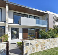 Villa Positano Waterside at Trinity Point - Tweed Heads Accommodation