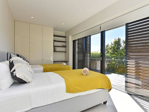 Villa Positano Waterside At Trinity Point - Tweed Heads Accommodation 1
