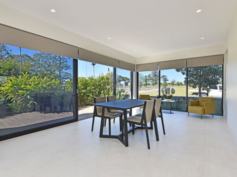 Villa Sorrento Waterside At Trinity Point - Tweed Heads Accommodation 1