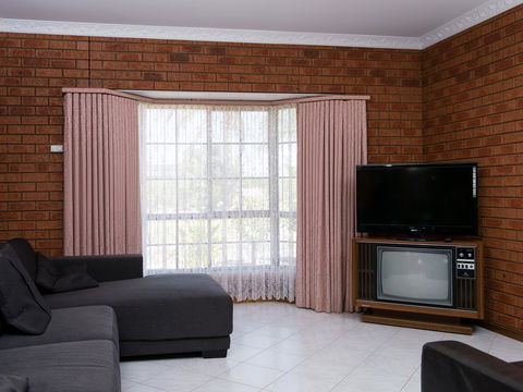 Vineyard Retreat Mildura - Tweed Heads Accommodation 1