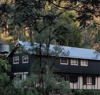 Walhalla Coach House - Tweed Heads Accommodation