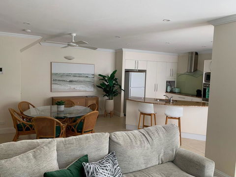 Walk To The Ocean In Five Minutes - Tweed Heads Accommodation 3