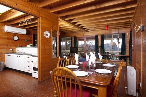 Wallaby Leap - Tweed Heads Accommodation 3
