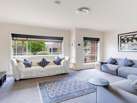 Walling-Clifton Gardens - Backing Onto Golf Course - Tweed Heads Accommodation 0