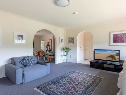 Walling-Clifton Gardens - Backing Onto Golf Course - Tweed Heads Accommodation 2