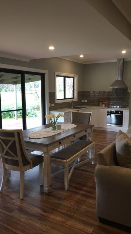 Walnut Tree Cottages - Tweed Heads Accommodation 1