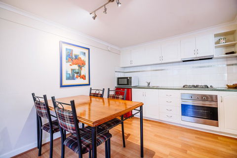 Warburton Lodge - Tweed Heads Accommodation 3