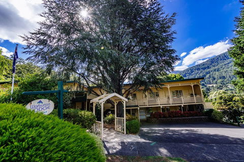 Warburton Lodge - Tweed Heads Accommodation 0