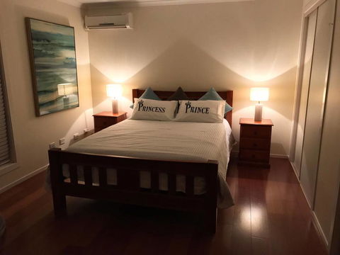 Water Front Room - Tweed Heads Accommodation 0