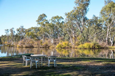 Water's Edge Bundalong - Tweed Heads Accommodation 2