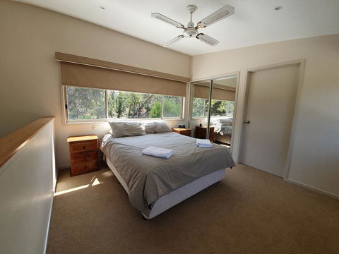 Waterfront Retreat At Wattle Point - Tweed Heads Accommodation 3