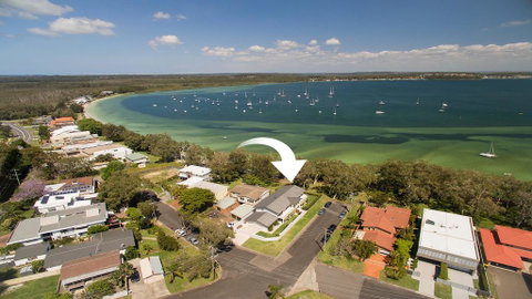 Waterfront Serenity - Luxury Home With Grand Views - Tweed Heads Accommodation 0