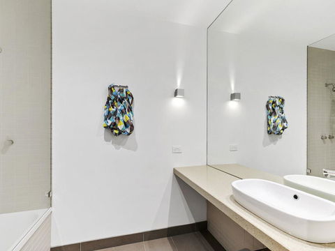 WATERFRONT TWO - Position Perfect , , , NEW LISTING 2019, , ,  - Tweed Heads Accommodation 3