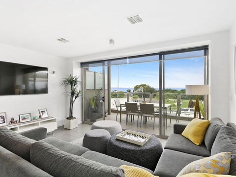 WATERFRONT TWO - Position Perfect , , , NEW LISTING 2019, , ,  - Tweed Heads Accommodation 0
