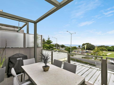 WATERFRONT TWO - Position Perfect , , , NEW LISTING 2019, , ,  - Tweed Heads Accommodation 1