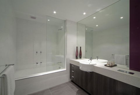 Tyrian Serviced Apartments Fitzroy - Tweed Heads Accommodation 8