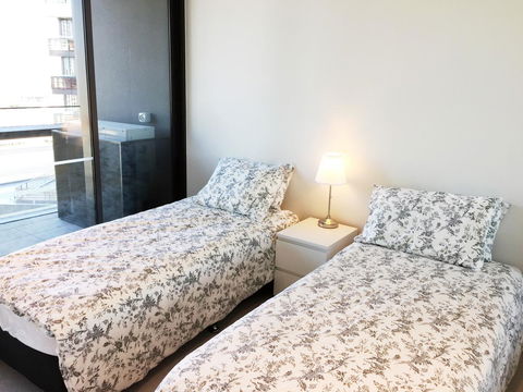 Auzzie Apartments Docklands, Melbourne - Tweed Heads Accommodation 28