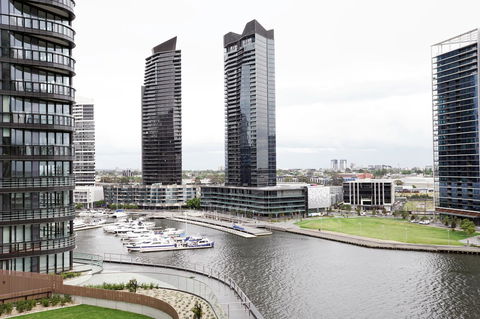 Auzzie Apartments Docklands, Melbourne - Tweed Heads Accommodation 19