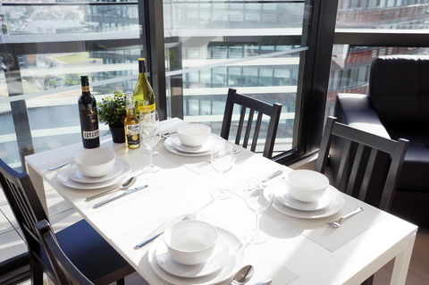 Auzzie Apartments Docklands, Melbourne - Tweed Heads Accommodation 31