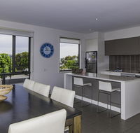 1 Pebble Place - Tweed Heads Accommodation