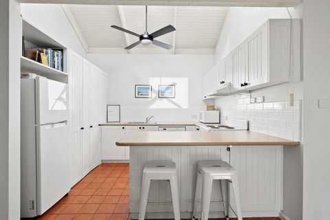 Mysa Anglesea Sleeps 7 WiFi SmartTV Cafes Shops - Tweed Heads Accommodation 3