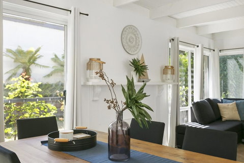 Mysa Anglesea Sleeps 7 WiFi SmartTV Cafes Shops - Tweed Heads Accommodation 1
