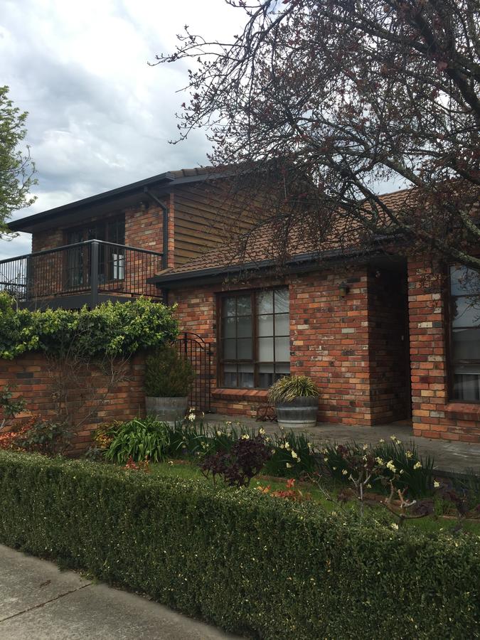 Armstrong VIC Tweed Heads Accommodation