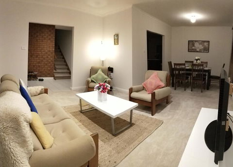 The Gallery Hours - Tweed Heads Accommodation 10