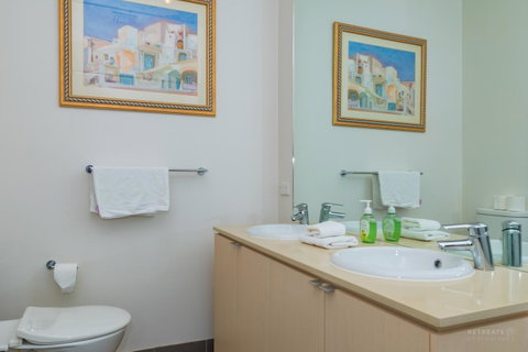 1 Sunset Place - Tweed Heads Accommodation 10