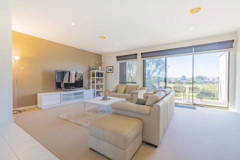 Stylish 3 Bedroom Townhouse - Free Parking - Tweed Heads Accommodation 15