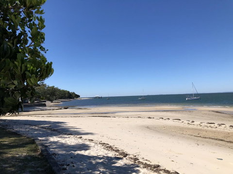 Bribie Island Hotel - Tweed Heads Accommodation 9