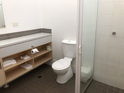 Bribie Island Hotel - Tweed Heads Accommodation 4