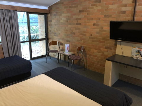 Bribie Island Hotel - Tweed Heads Accommodation 20