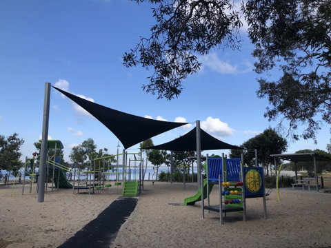 Bribie Island Hotel - Tweed Heads Accommodation 23