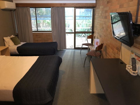 Bribie Island Hotel - Tweed Heads Accommodation 21